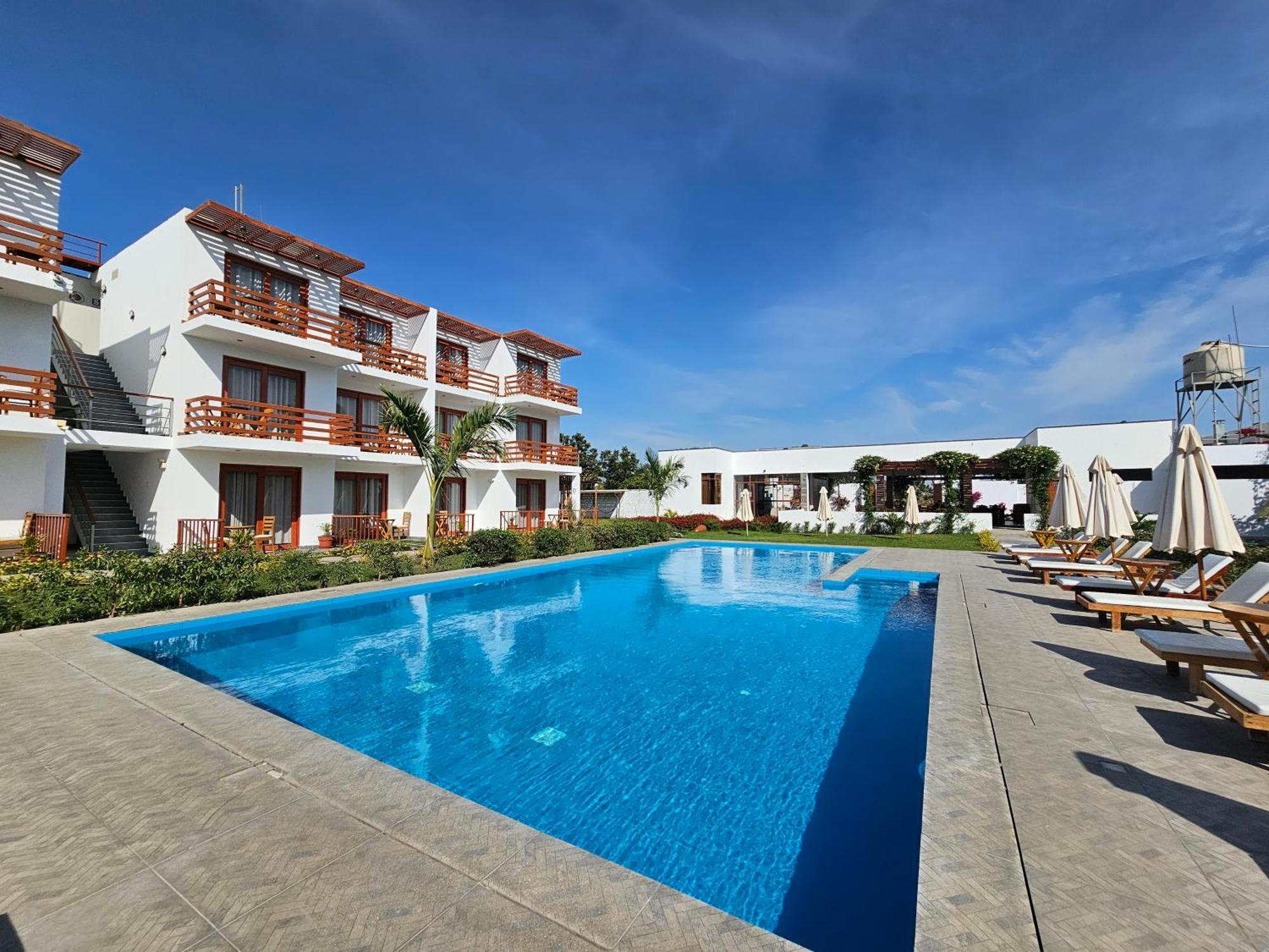 Hotel La Colina Cerro Prieto Kültér fotó