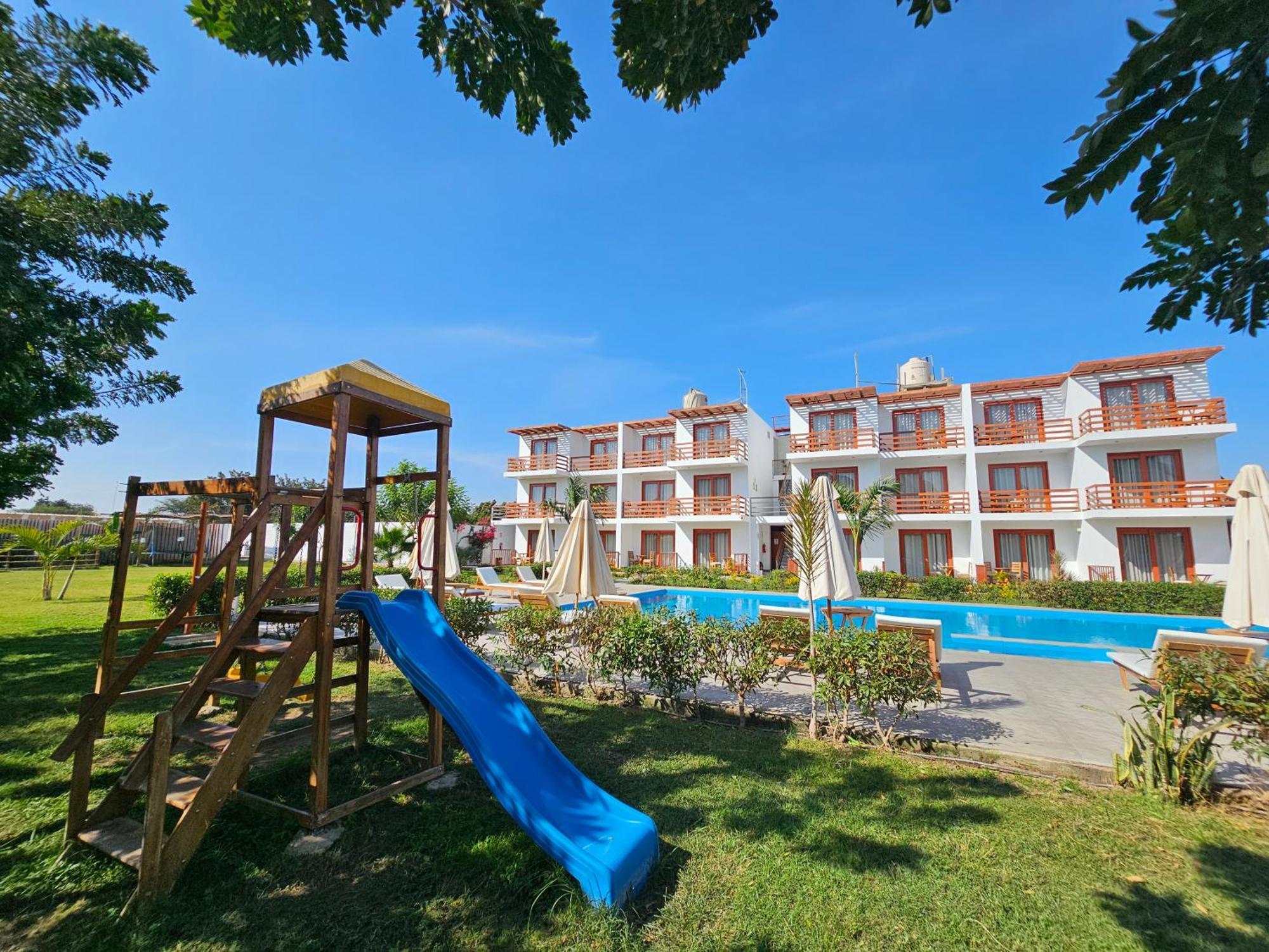 Hotel La Colina Cerro Prieto Kültér fotó
