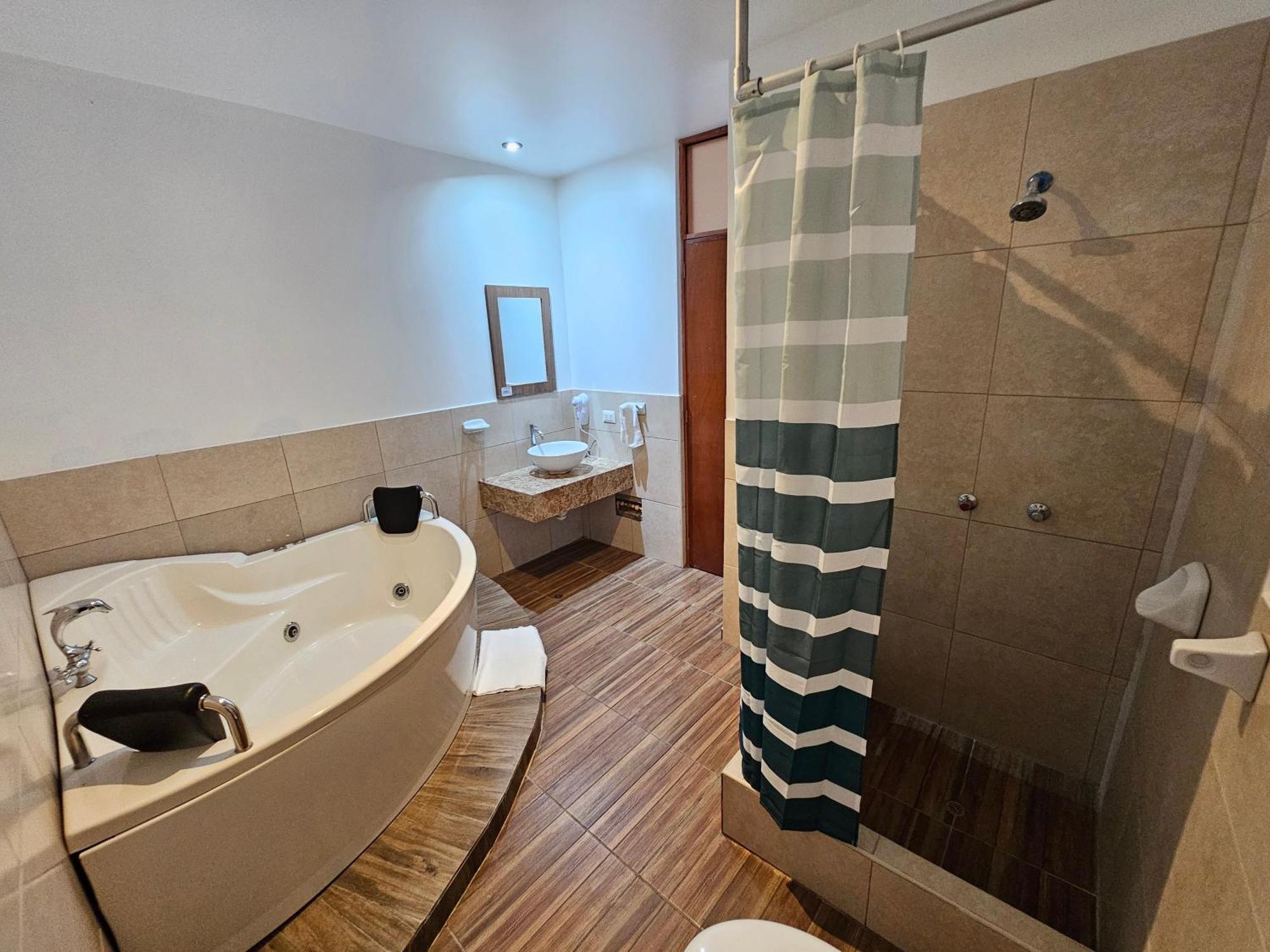 Hotel La Colina Cerro Prieto Kültér fotó